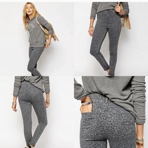 NWT Abercrombie and Fitch A&F natural waist cheetah print high waisted jeans